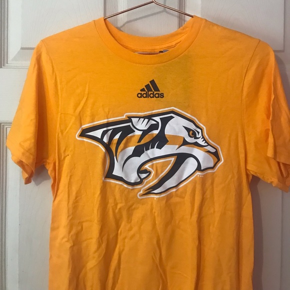 Nashville Predators Logo Adidas Yellow T-Shirt New with Defects Mens Small S - Picture 2 of 12